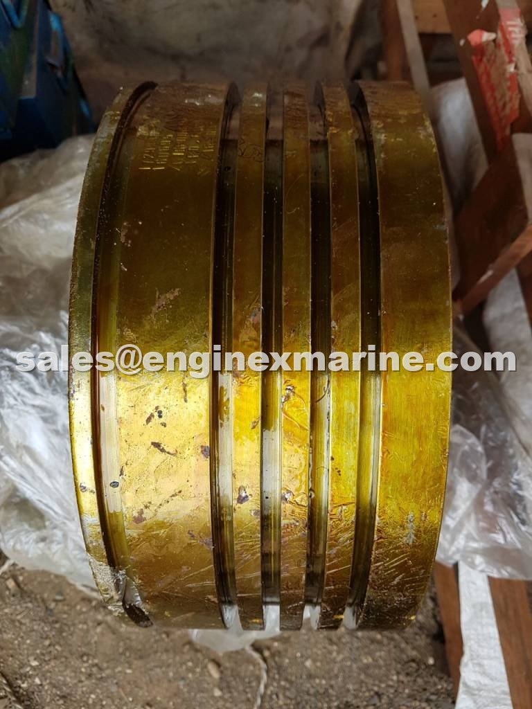 MAN B&amp;W – 8L35MC – PISTON CROWN