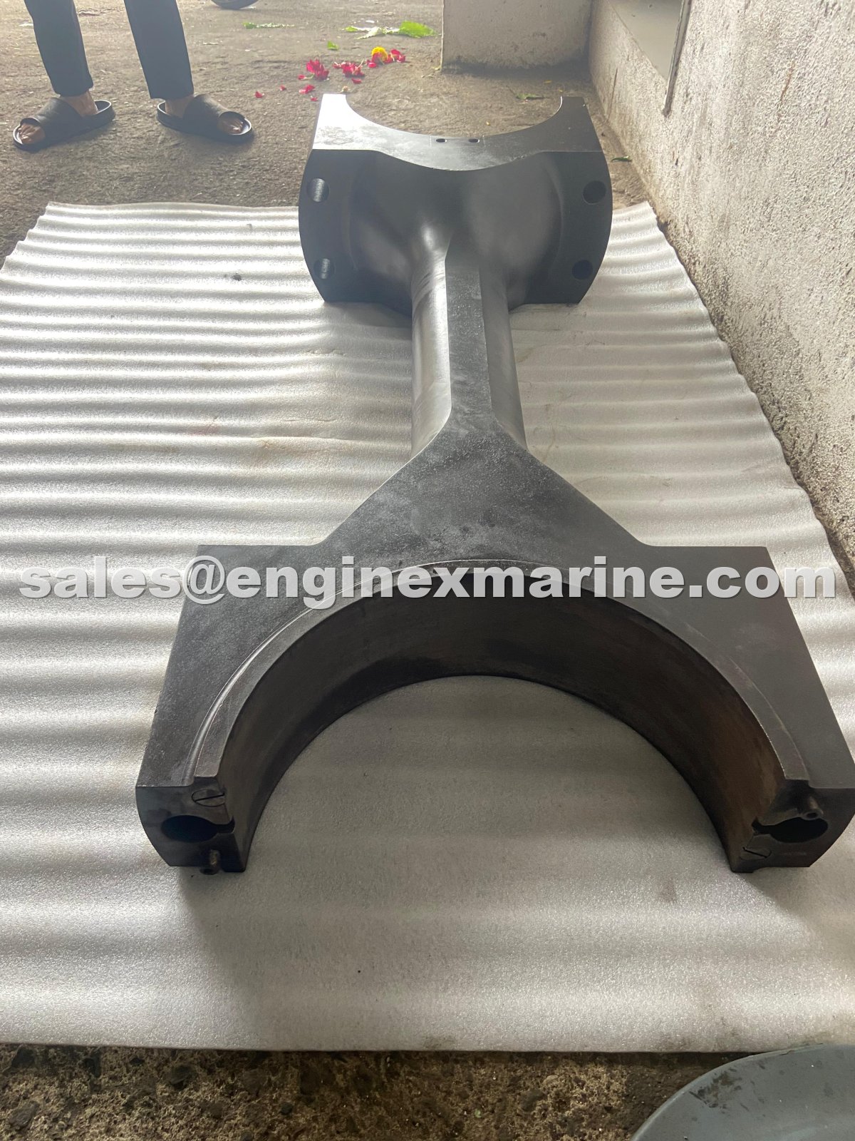 MAN B&amp;W – 9L35MC – CONNECTING RODS